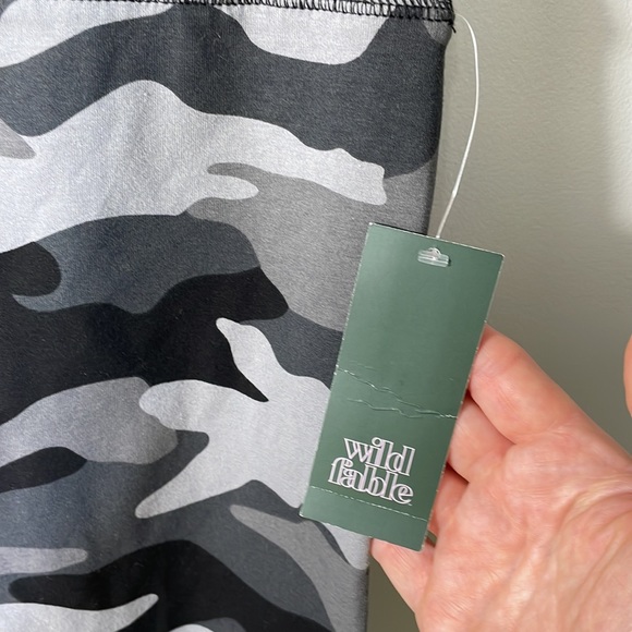 NWT wild fable camouflage high rise legging stretch, multiple pairs - Picture 2 of 6